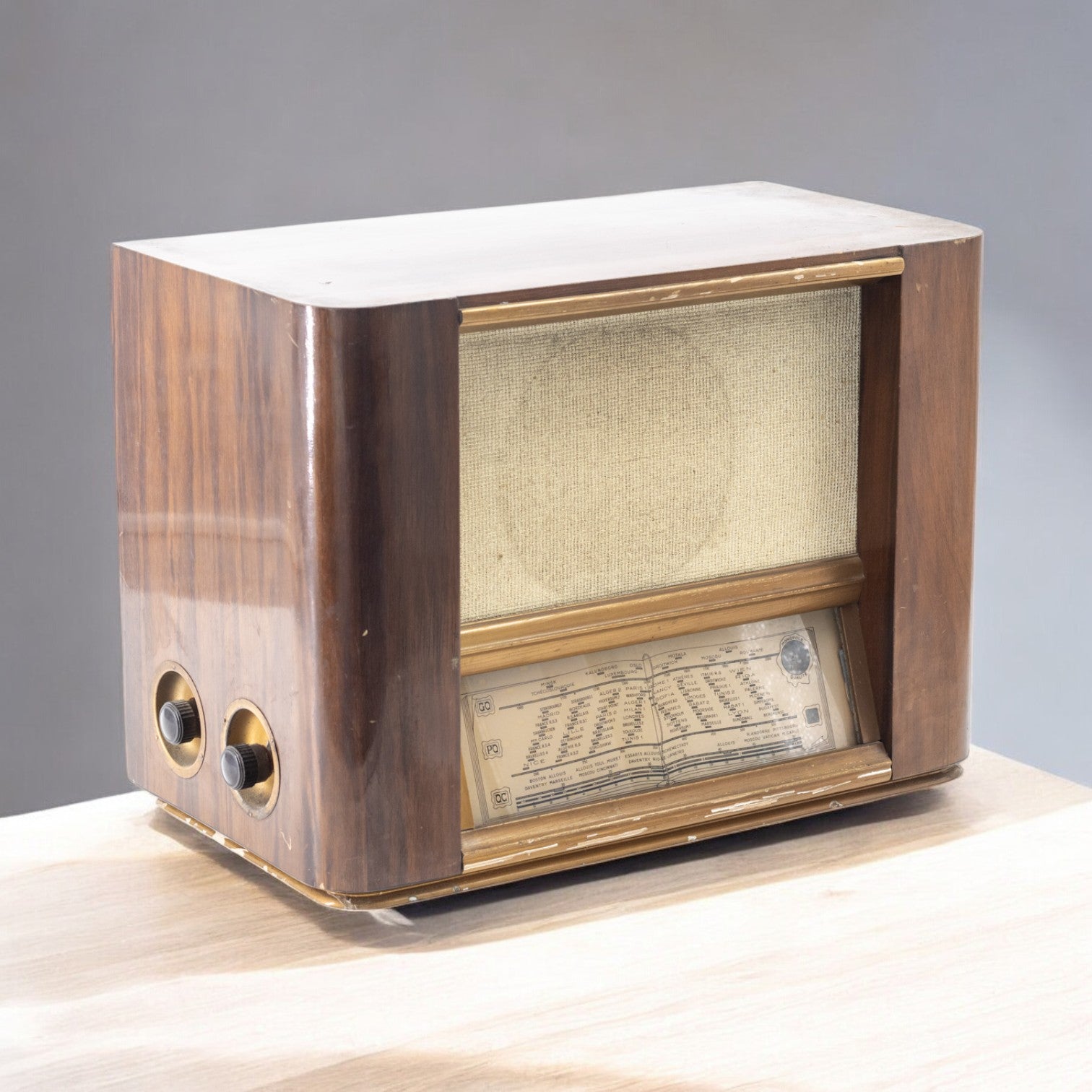 Vintage 50'S Handcrafted Bluetooth Radio