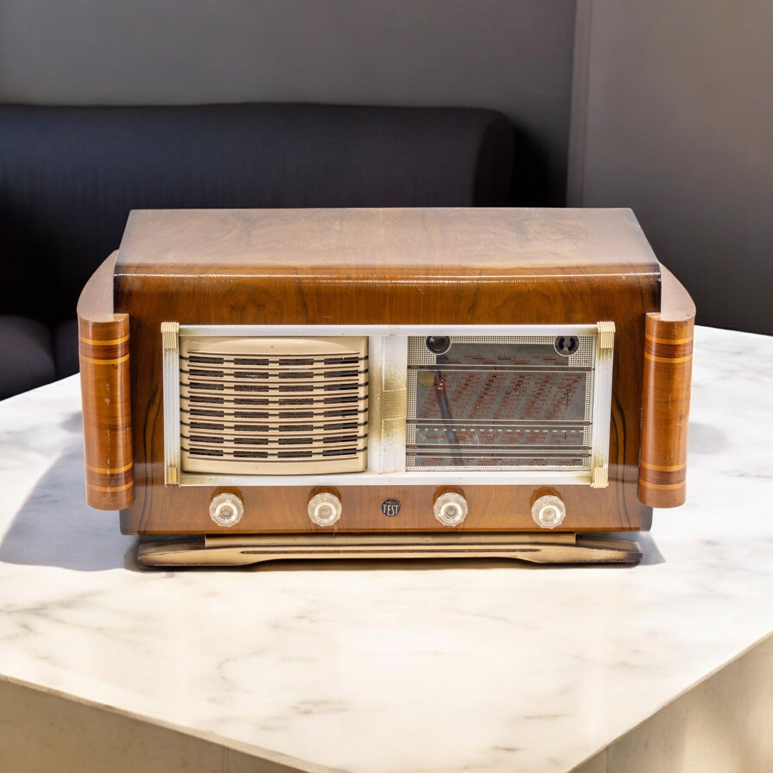 Radio Bluetooth Test Vintage 40’S